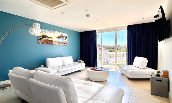 Palm Beach Apartamento | Family apartment on Palm Beach. No car needed!