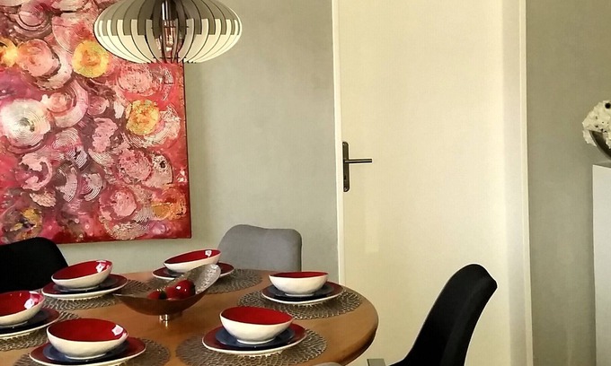 Zirndorf Apartamento | Apartamento familiar con terraza en el centro de Zirndorf cerca de Fun Park Nuremberg