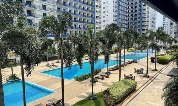 Pasay Condominio | Family / Barkada 2 tandem rooms for 6-8 pax Sea Residences Mall of Aisa
