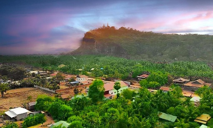 Banan Casa | Family Batcave Homestay