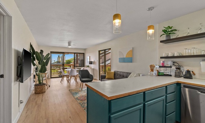 Nawiliwili Condominio | Family Condo with Queen Beds & Ocean Views from 3 Lanais!