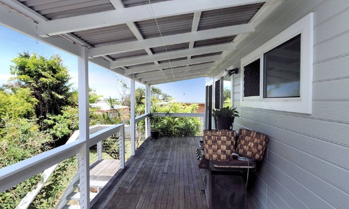 Bargara Cabaña | Family cottage for the perfect getaway, quiet area with great sized back yard to bring you pet