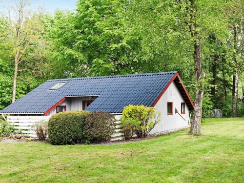 Arrild Ferieby Casa | Family Cottage with Terrace and Lawn