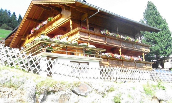 Hippach Apartamento | maravillosa vista, zona tranquila, a pocos minutos de la estación de esquí Mayrhofen