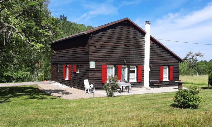Ban-sur-Meurthe-Clefcy Cabaña | Chalet confortable avec BBQ, jardin, ping-pong et WiFi à 500m du centre de Ban-sur-Meurthe
