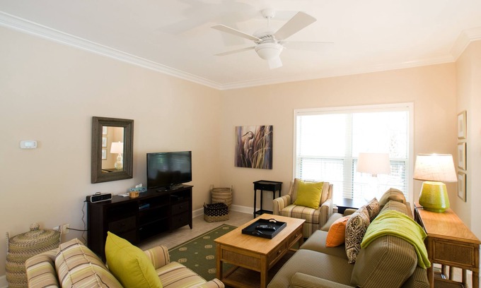 North Forest Beach Condominio | Precios actualizados para llenar semanas abiertas.