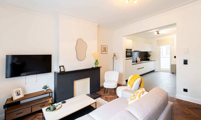 Statiekwartier Apartamento | Family-Friendly 2-Bedroom Apartment in Antwerp