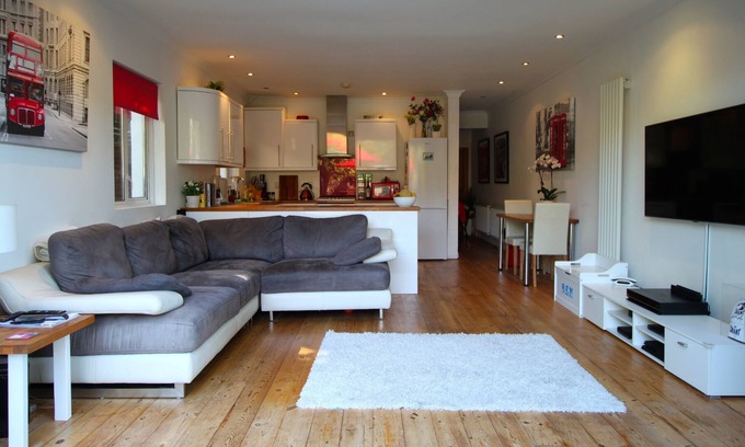 Earlsfield Apartamento | Family-Friendly 2 Bedroom Apartment With Large Garden