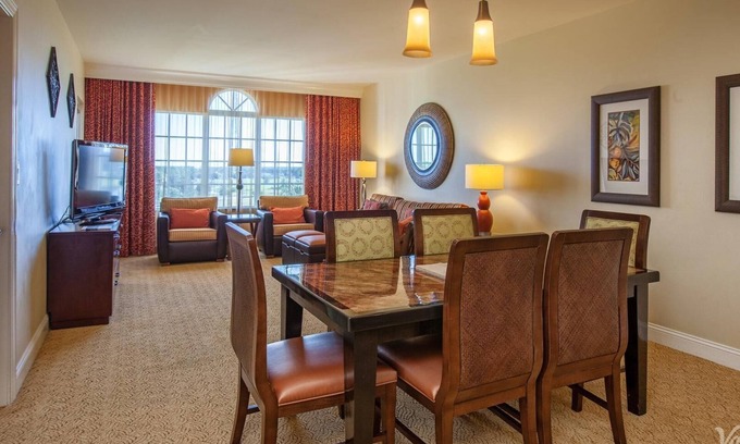 Florida Central Atlantic Coast Complejo | Family friendly 2 BR/2 Bath vacation villa near attractions sleeps 8