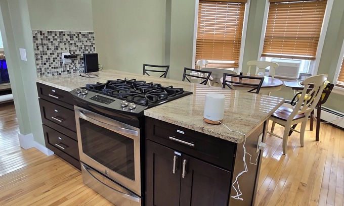 Teaneck Casa | Family-friendly 3-bedroom house 25 minutes to NYC Manhattan