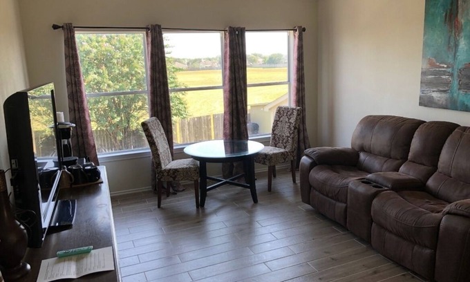 Barker Casa | Family-friendly 3 bedroom retreat, in shared house