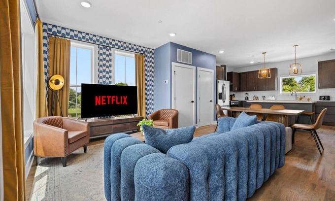 Talbot's Corner Apartamento | Family-Friendly 3BR Townhouse | GameRoom & Balcony