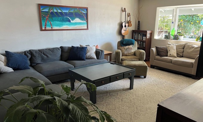 Goleta Casa | Family friendly 4-bedroom house near beaches, parks, restaurants and UCSB