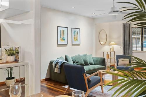 Sunnybank Casa | Family friendly 4BR Home Near Shops and Parks