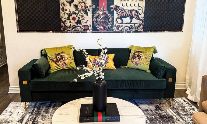 Los Angeles Casa | Family Friendly 4BR Home Near USC & DTLA -Free Gated Parking
