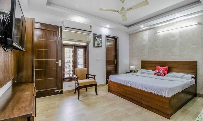 New Delhi Apartamento | Apartamento familiar, 3 habitaciones limpias, baños adjuntos cerca del centro de la ciudad