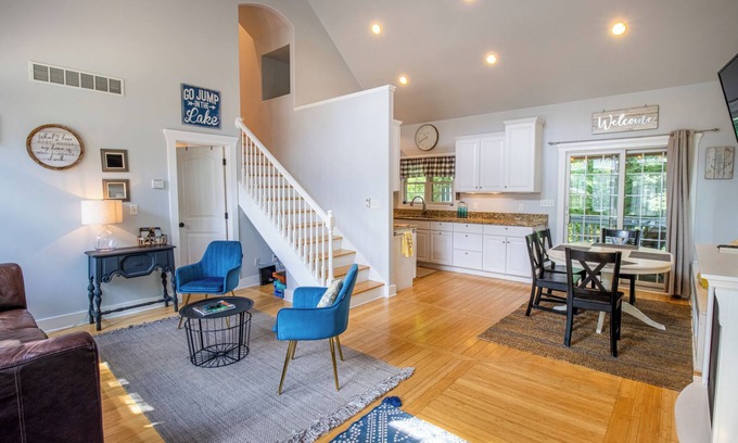 Michigan City Casa | Family friendly, Beachwalk Resort Cottage w/Golf Cart