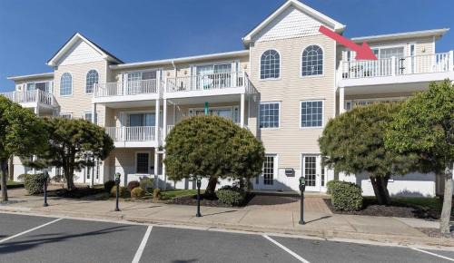 Wildwood Casa | Family Friendly Beach Block Ocean View 3 BR, 2 BA, Condo near Wildwood Crest and Convention Center