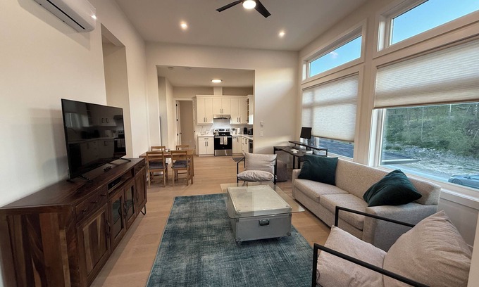 Black Mountain Casa | Family Friendly Black Mountain Retreat - 40 mins to Big White
