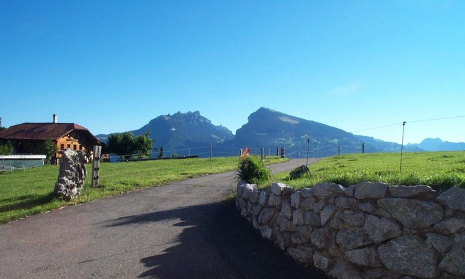 Aeschi bei Spiez Apartamento | Apartamento familiar cerca de Spiez u. Interlaken, máx. 4 Ext. / 1 ​​Rey.