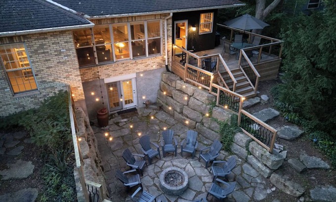 Grand Bend Cabaña | Family friendly cottage in Southcott Pines, Grand Bend, 700m to beach