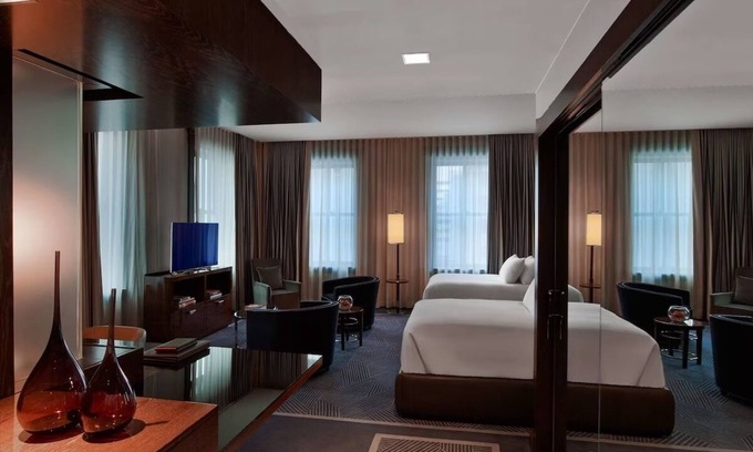 Downtown Dallas Hotel | Family-Friendly Double Bed Room Near Dallas Museums & Cafés