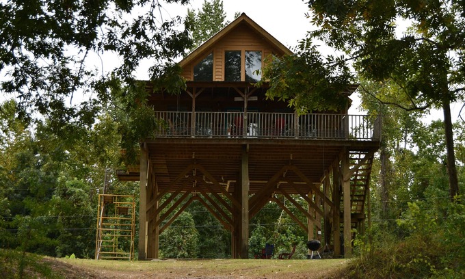 Woodville Casa | family friendly, fishing, duck hunting, water sports or boat riding!
