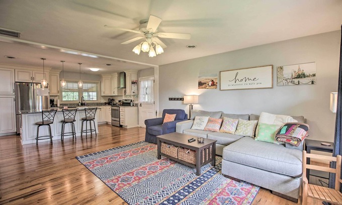 Bridgewater Casa | Family-Friendly Getaway w/ Fire Pit & 2 Kayaks!