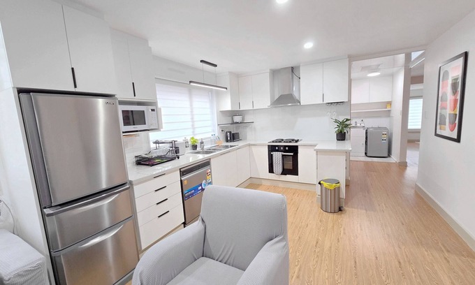Upper Riccarton Casa | Family-Friendly House in Riccarton- Clean and Convenient