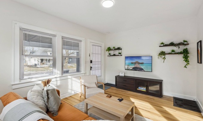 Indianapolis Casa | Family-Friendly Home: Free Parking, near Butler