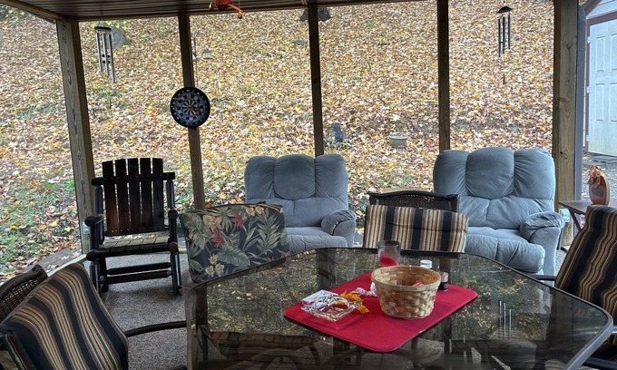 Newtown Casa | Family friendly home at the Hatfield McCoy Trails Plenty Room Close to Trails