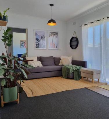 Belmont Casa | Family friendly home in Belmont
