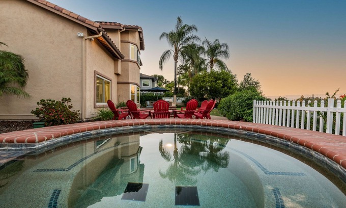 Felicita Casa | Family Friendly Home Away from Home w/ Game room