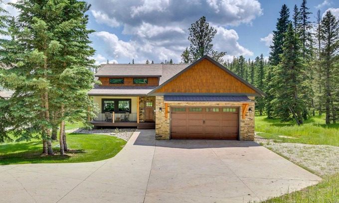 Lead Casa | Family-Friendly Lead Cabin Near ATVandSnowmobiling