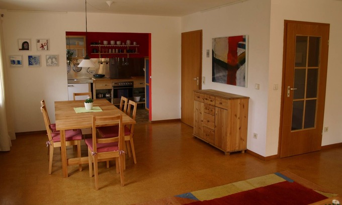 Ziegelbach Apartamento | Afueras familiares con mucho espacio