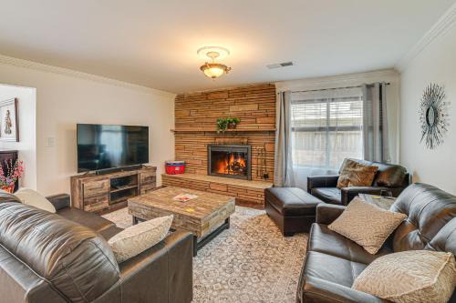 Loma Linda Casa | Family-Friendly Loma Linda Retreat Walk to LLU