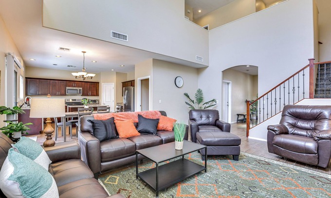 Deer Valley Casa | Family-Friendly Phoenix Retreat w/Fenced Yard!