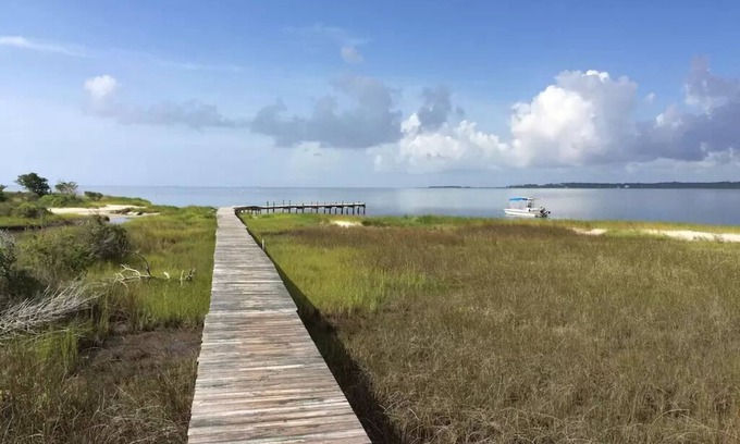 Carteret County Casa | Family-Friendly Private Waterfront Getaway!