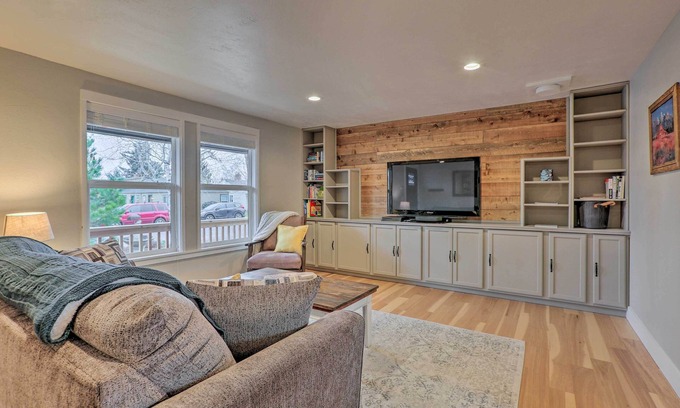 Redmond Casa | Family-Friendly Redmond Getaway: Walk to Dtwn