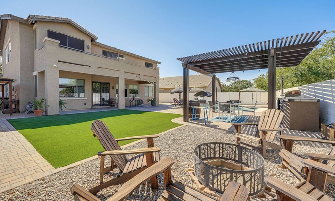 Rovey Farm Estates Casa | Family-Friendly Retreat w/ Pool - Near Westgate!