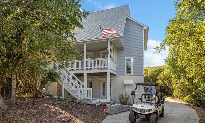 Atlantic Beach Casa | Family-friendly 4-bedroom house in Atlantic Beach with 3-min. walk to beach
