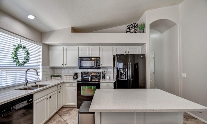 Laredo Ranch Casa | Family Friendly fun!