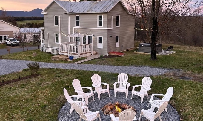 Luray Casa | Family Friendly w/ Mountain Views, Hot Tub, Fire Pit, 4 mins to Luray Caverns