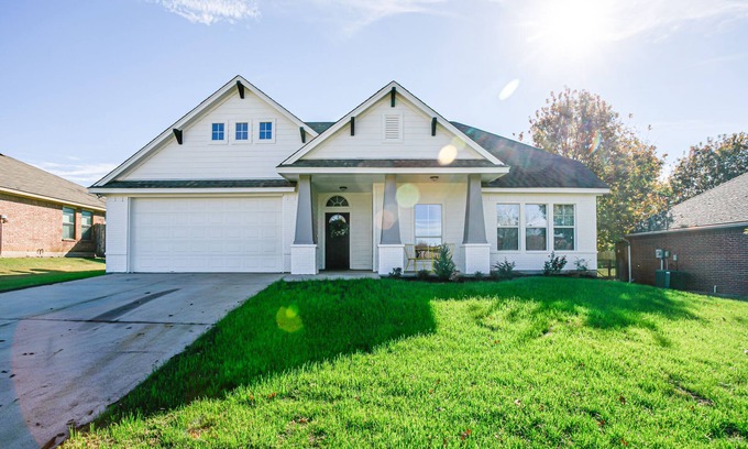 Weatherford Casa | Family Friendly Weatherford Corporate Rental