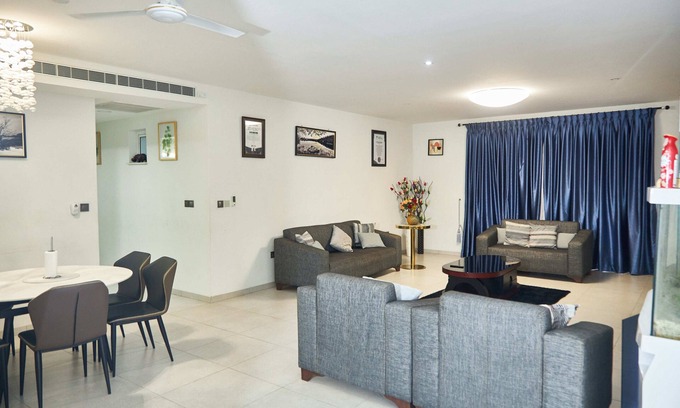 Accra Apartamento | Family-Friendly & Work-Friendly Elegant Apartment close to shopping mall & beach