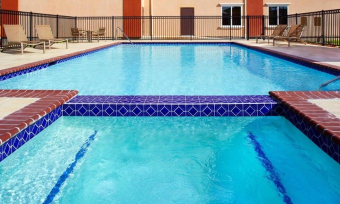 Southeast Houston Casa | Family & Friends Getaway! 3 Convenient Units, Close to Gulfgate Shopping Center