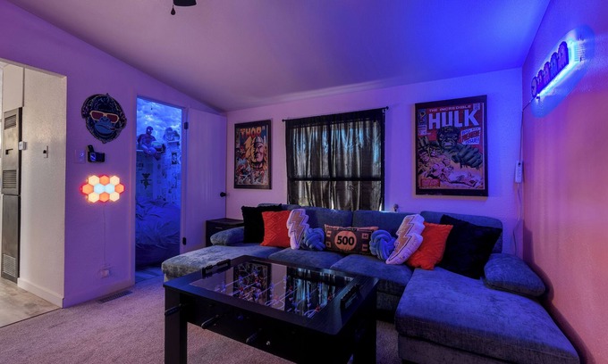 El Paso Casa | Family Fun! 6 miles to Sunland Park Race Track!