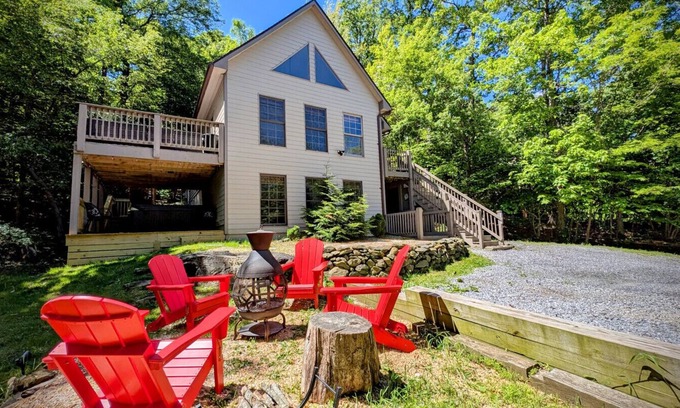 Chestnut Springs Casa | Family Fun Escape: Hot Tub, Gameroom, Fireplace, Dog Friendly, Firepits & Grill