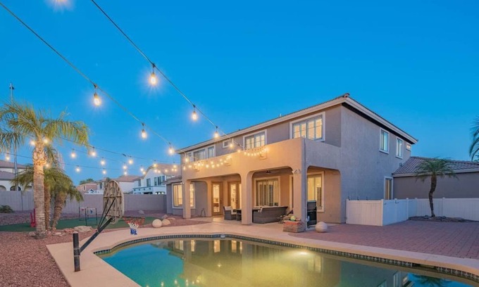 Mesa Casa | Family Fun Retreat, Mesa AZ w Pool