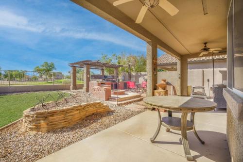 Coldwater Springs Casa | Family Fun Retreat Themed Rooms BBQ & Golf Course